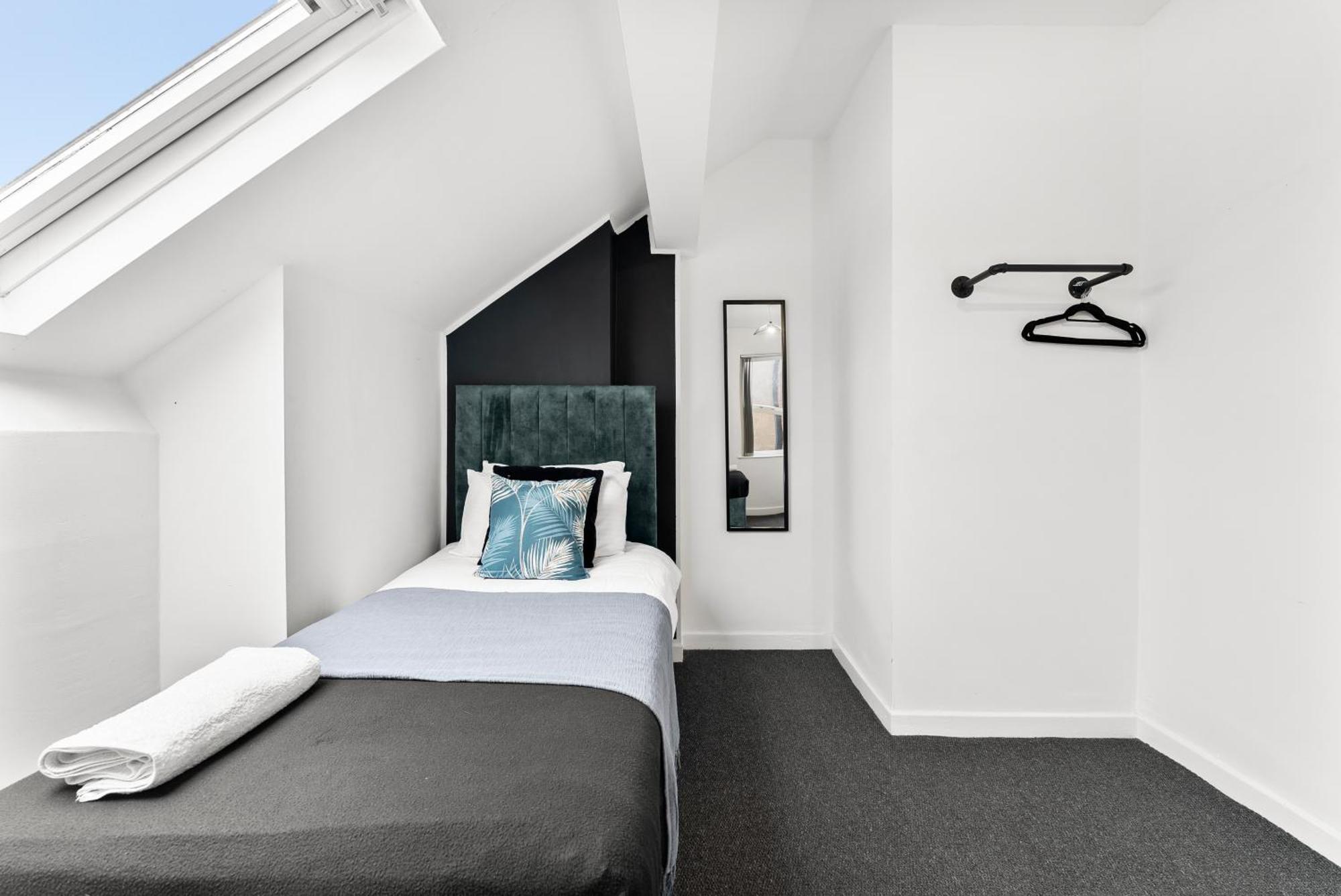 20 Percent Off! Stylish Sheffield Abode Sleeps 12 Lägenhet Exteriör bild